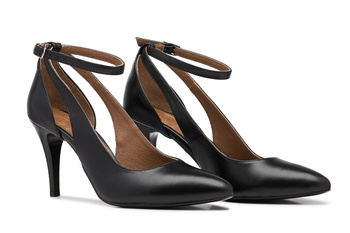 LIVIA taneční jehlové boty s černým páskem kolem kotníku