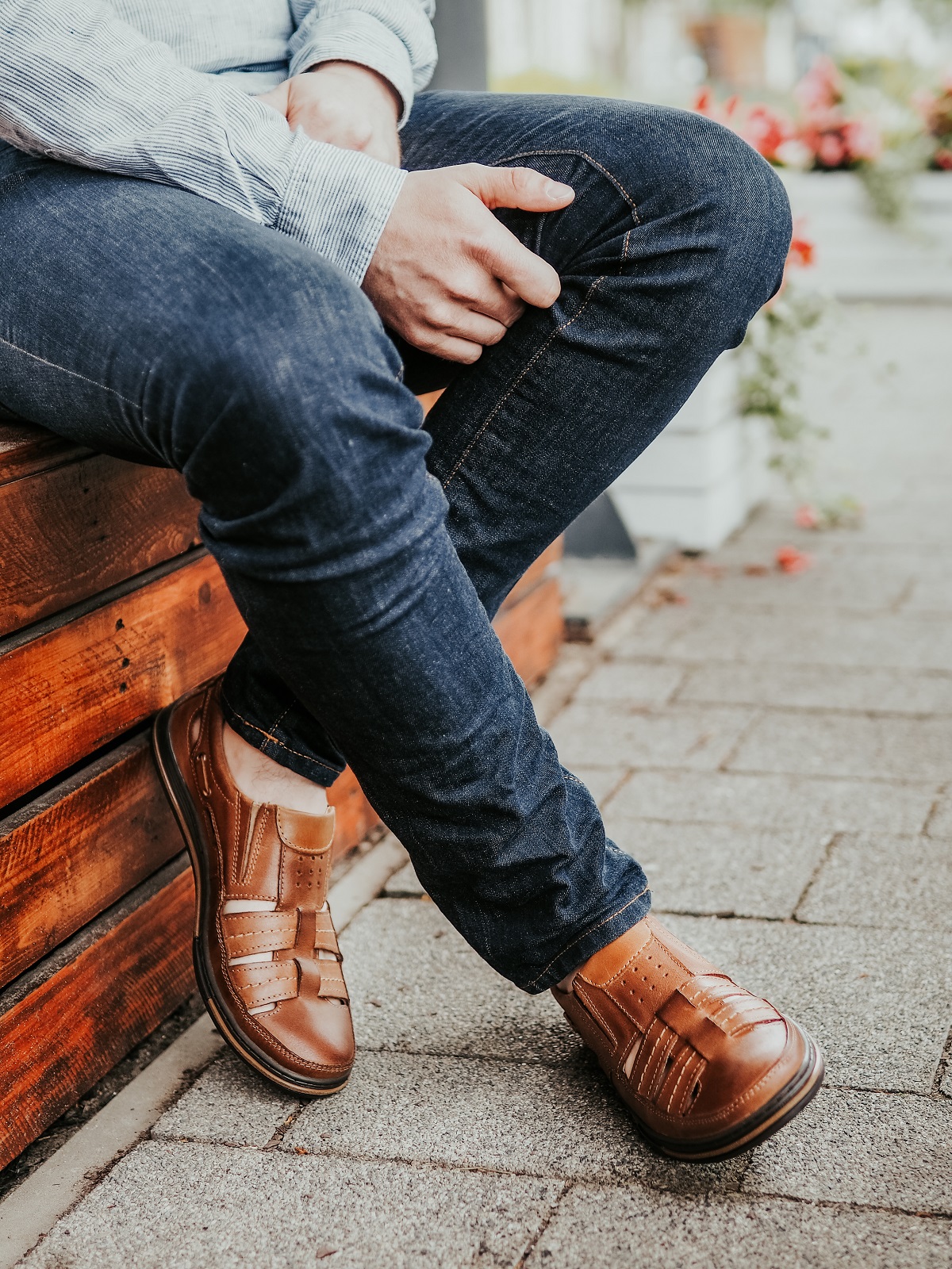 Sandały skórzane męskie – czym sugerować się podczas zakupu?