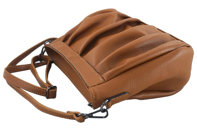 Dámská módní mačkaná kabelka - černá