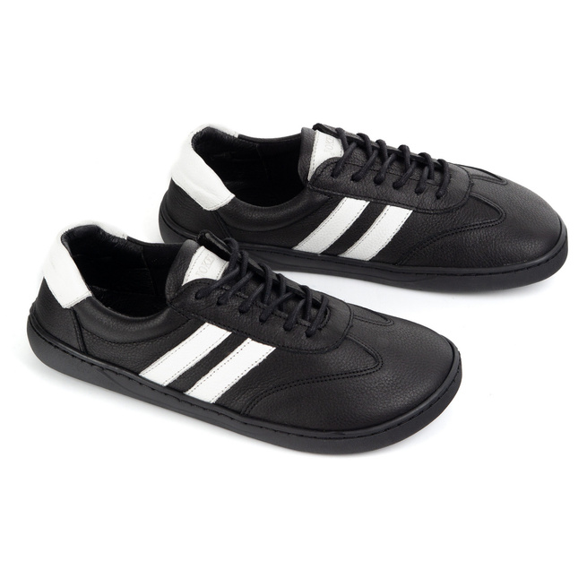 Buty skórzane damskie JOKER BLACKORWHITE 908 czarne – minimalistyczne sneakersy od Olivier