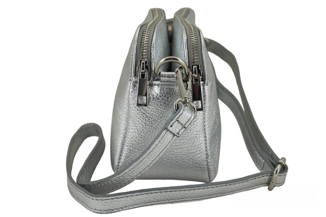 Damska torebka metalizowana - Srebrna