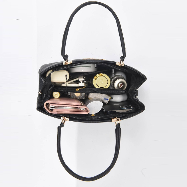 Torebka damska kuferek z brelokiem miejska czarna