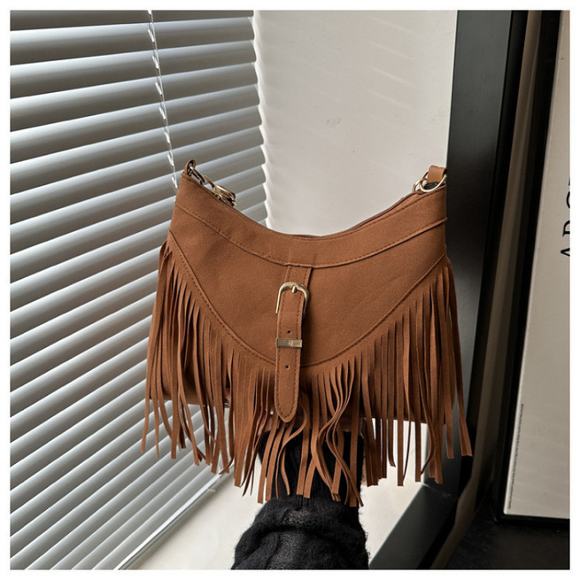Torebka damska z frędzlami camel SB96