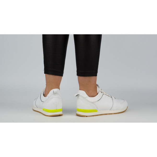 Dámské sportovní boty kožené creepers 05-0784-01 white