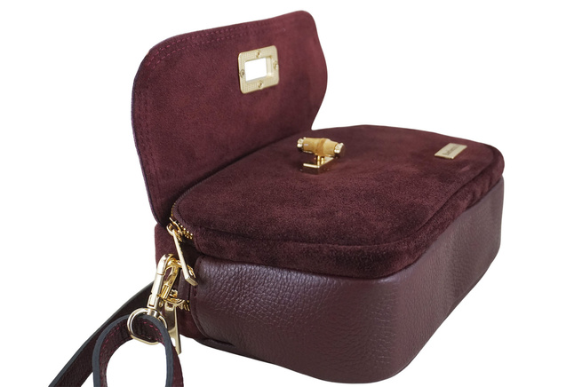 Malá semišová poštovní taška se zlatým zapínáním - bordó
