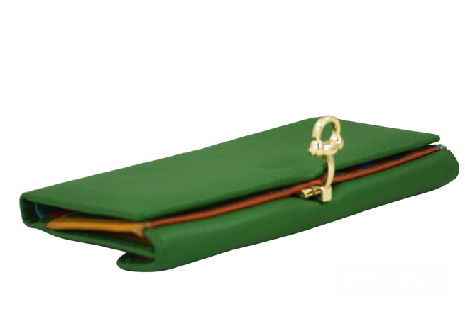 Velká peněženka se zlatým zapínáním - zelená