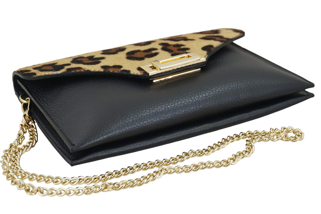Dámská spojková taška s leopardím vzorem - černá