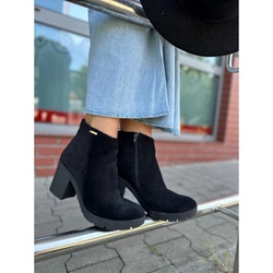 Botki damskie zamszowe ocieplane Riva na słupku czarne