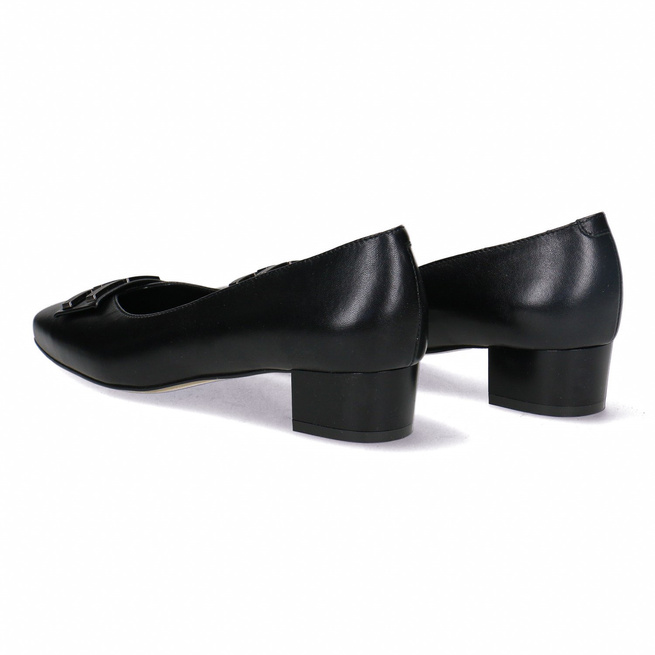 Kožené lodičky na nízkém podpatku Kostex černé 2691