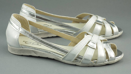Damskie buty skórzane ażurowe srebrne 2020