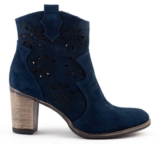 Ažurové semišové boty na podpatku Lena námořnická modř
