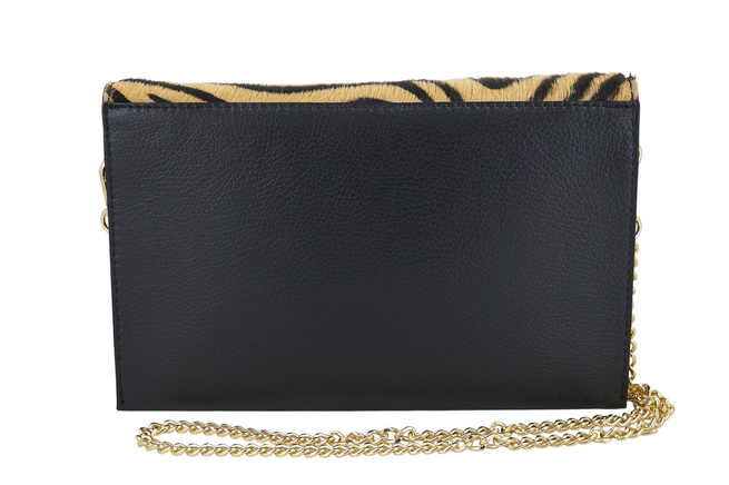 Wieczorowa kopertówka skórzana z modnym printem - Czarna