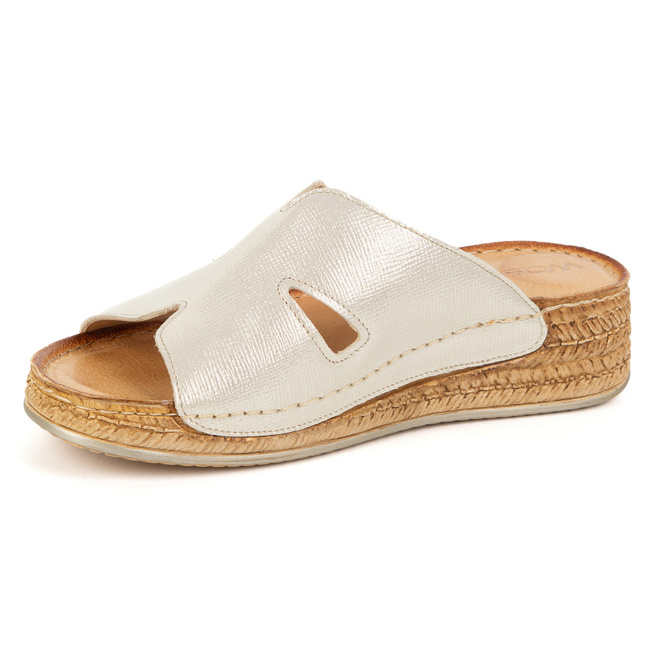 Wasak 0755W – klapki damskie skórzane na lekkim koturnie złote