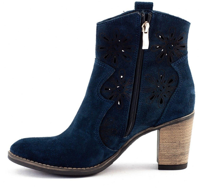 Ažurové semišové boty na podpatku Lena námořnická modř