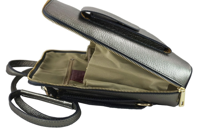 Batoh z metalizované kůže / poštovní taška 2v1 - tmavě zlatá