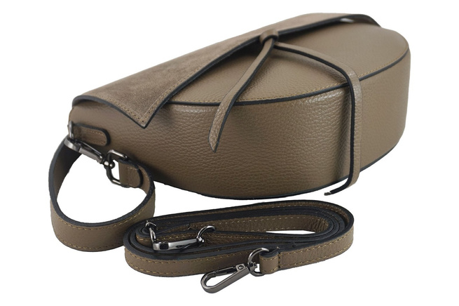 Modna torebka damska z zamszową klapką - Bordowa