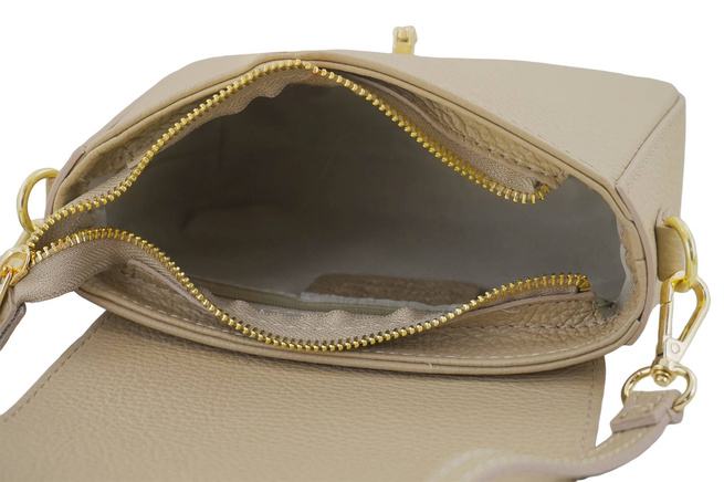 Modna torebka skórzana ze złotym łańcuszkiem - Beżowa