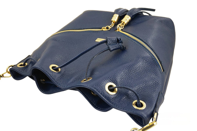 Torebka damska - worek z frędzlami - Granatowa jasna