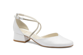 Buty ślubne skórzane na niskim obcasie z ozdobnymi paseczkami biały BUTDAM