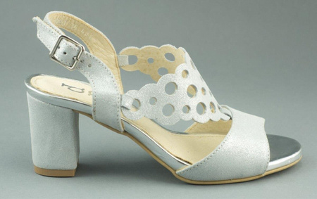 Zamszowe sandały damskie na słupku 2083 biało-srebrne